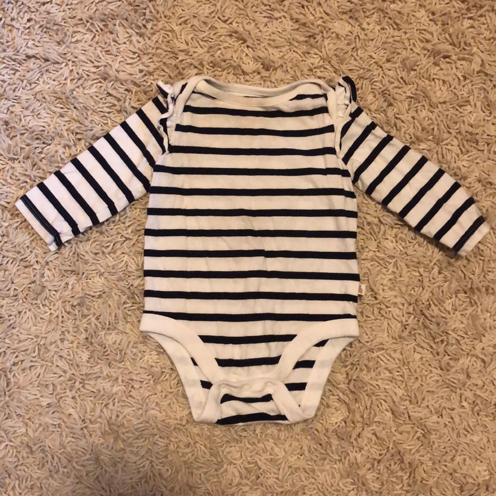 Baby gap Long sleeve ruffle shoulder onesie